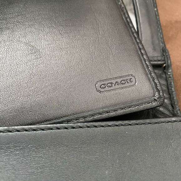 COACH Wallet - Picture 6 of 13